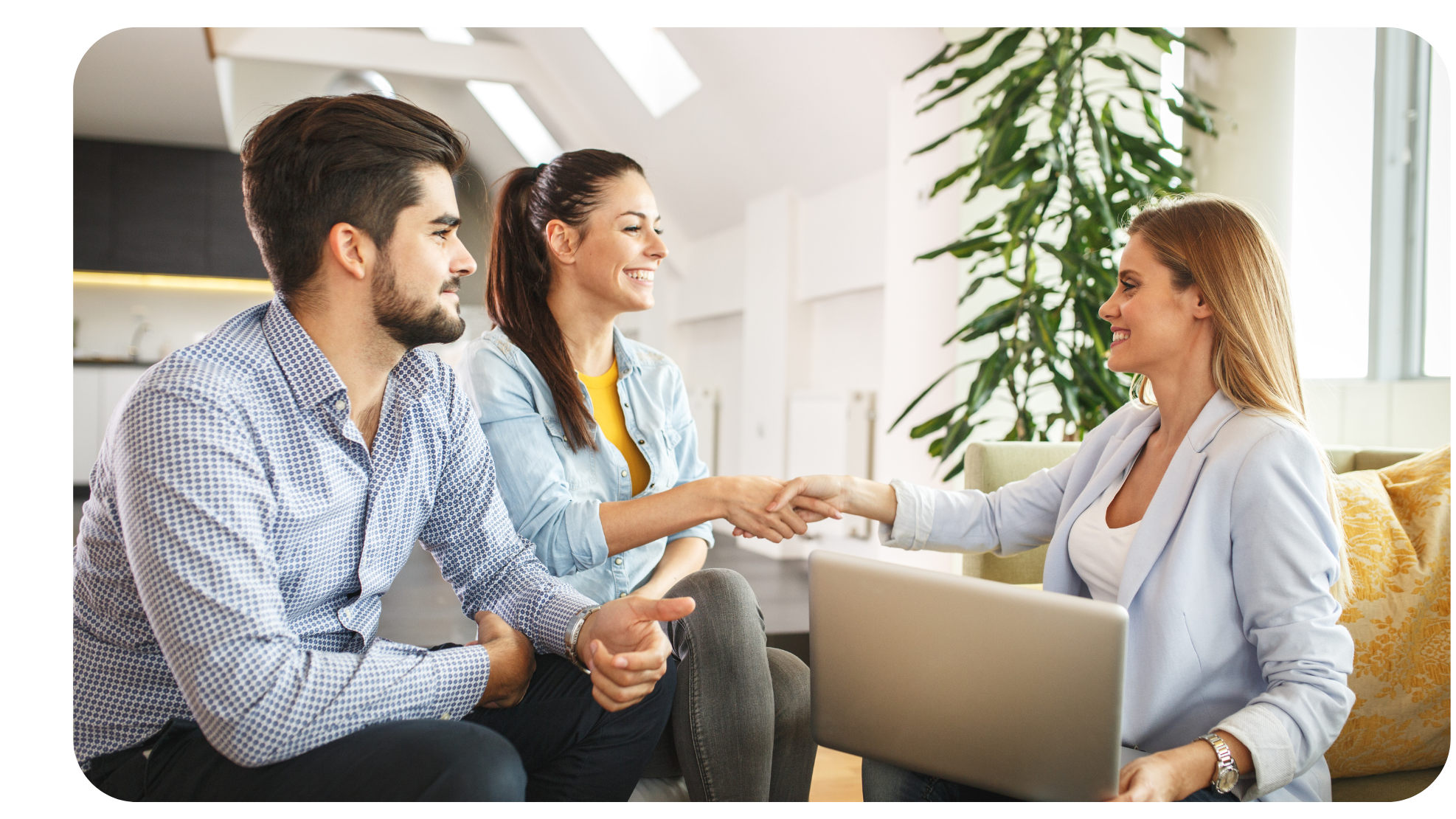 Cerrando un contrato con QServus. 