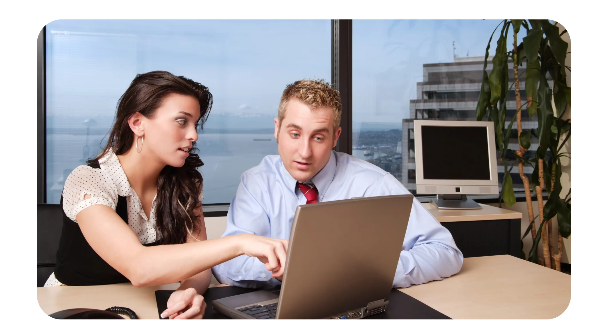 Análisis de datos estadísticos en una empresa