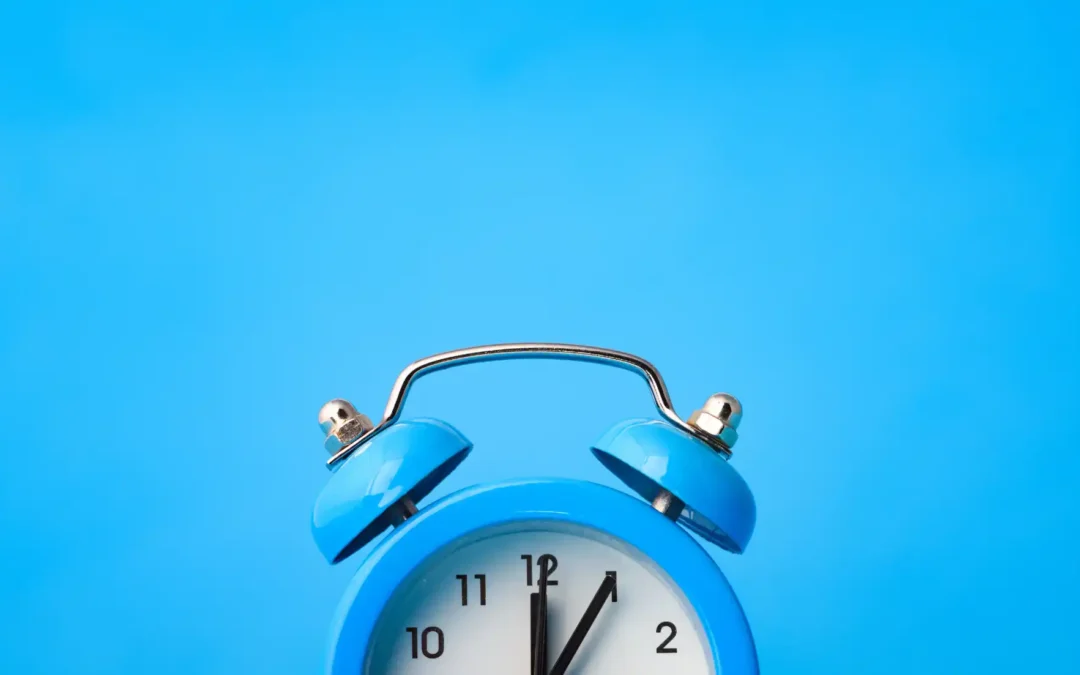 ¿Con qué frecuencia debo encuestar a los clientes