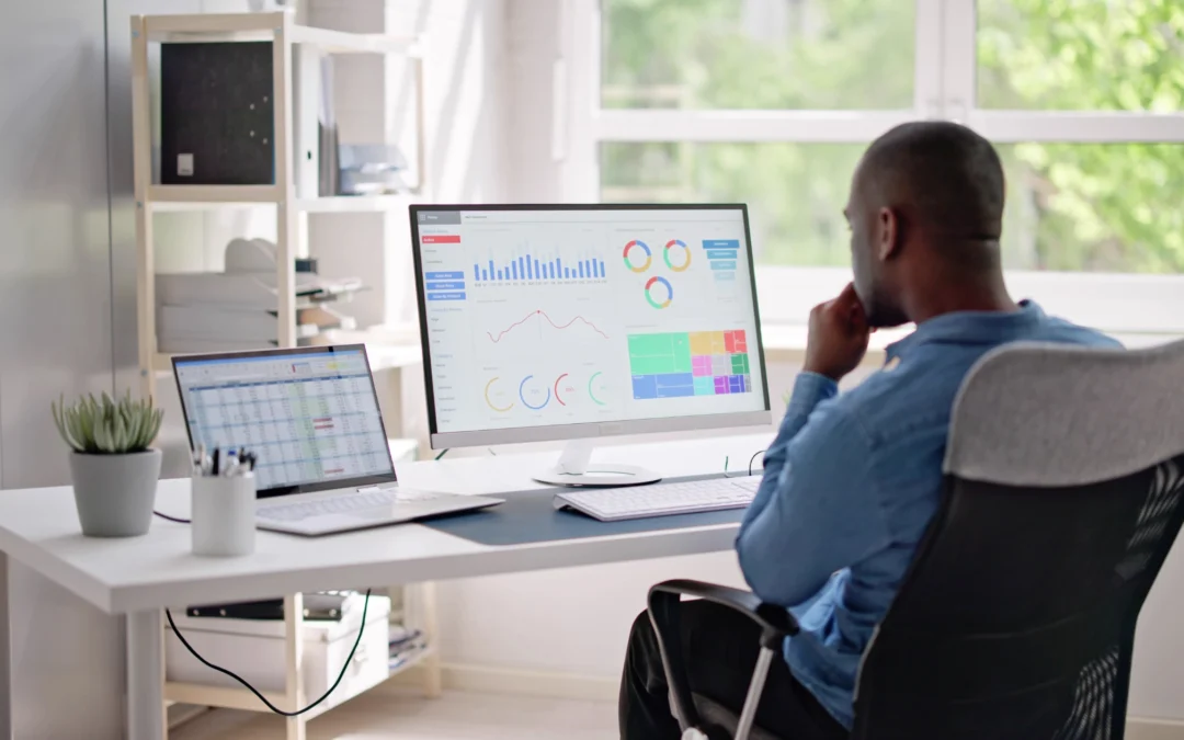 Transforma insights en acción: La importancia de los informes analíticos personalizados